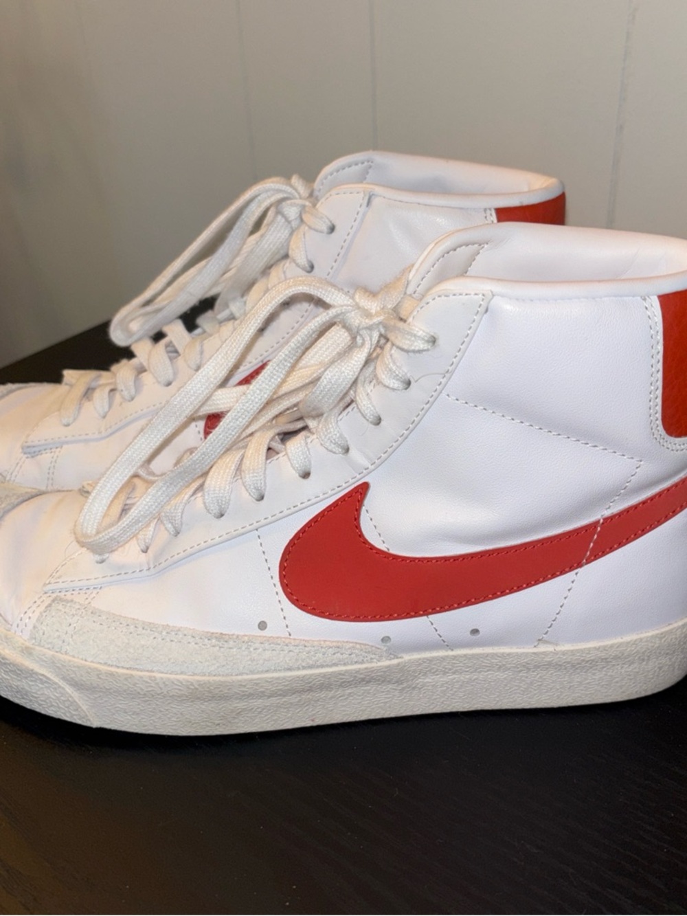 Nike Women's Blazer Mid 77 White mantra Orange Size 10.5